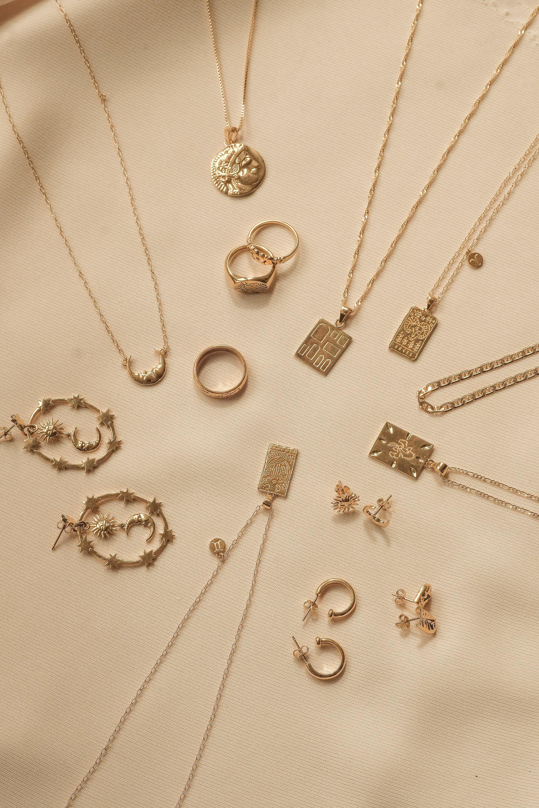 Popular jewellery brands in India featuring gold plated necklaces rings earrings
